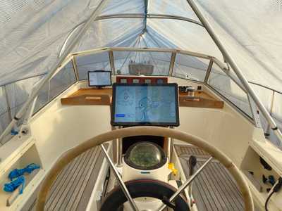 Perfect with two tablets for helmsman and crew